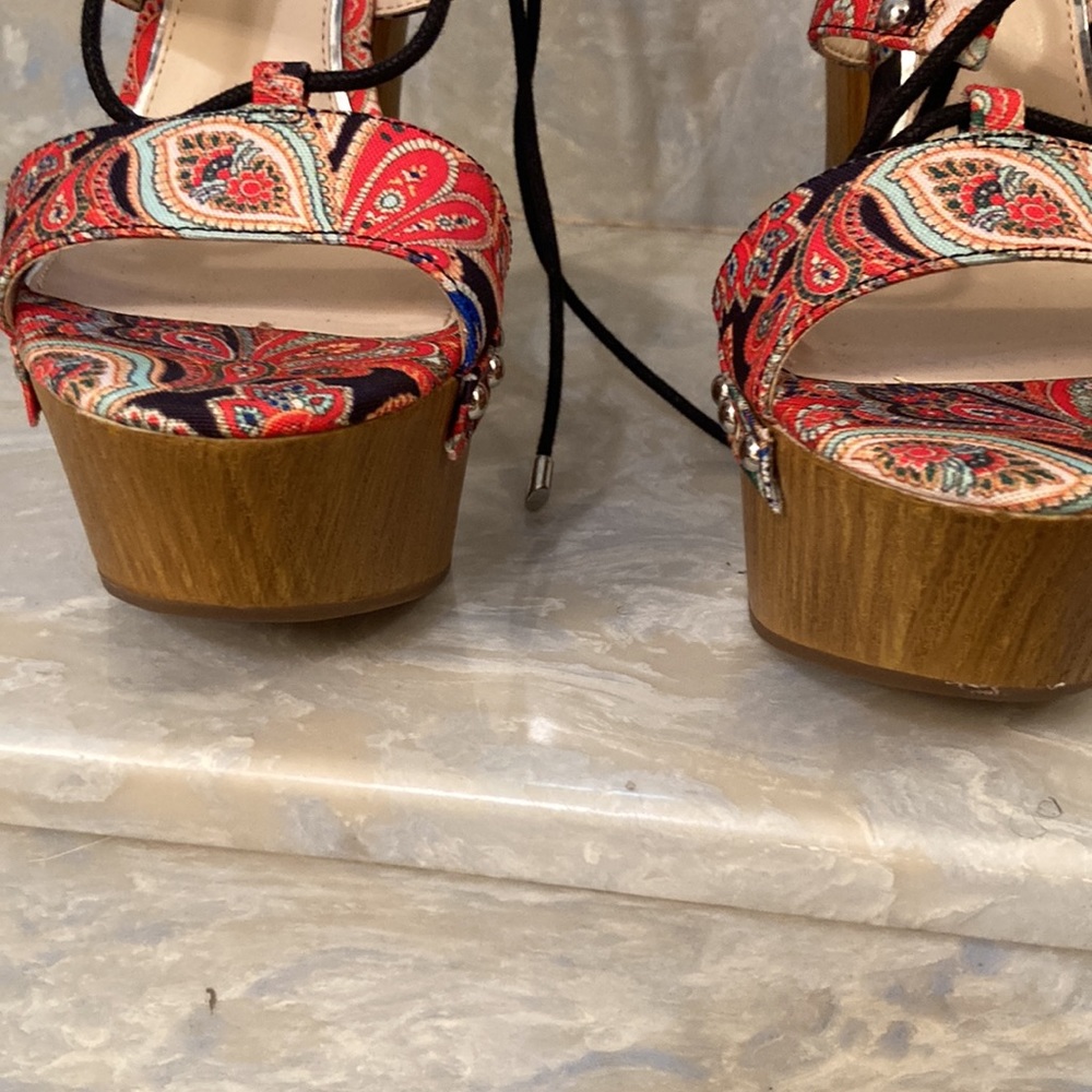 New Jessica Simpson Doreena Platform Sandals - Picture 4 of 7